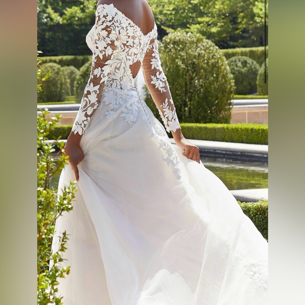 BLU BRIDAL COLLECTION BY MORILEE 5902